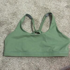 Born primitive “vitality sports bra 2.0” size large
